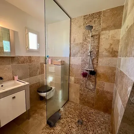 Cap Brun: 3 Chambres + Studio, Piscine + Jacuzzi Villa