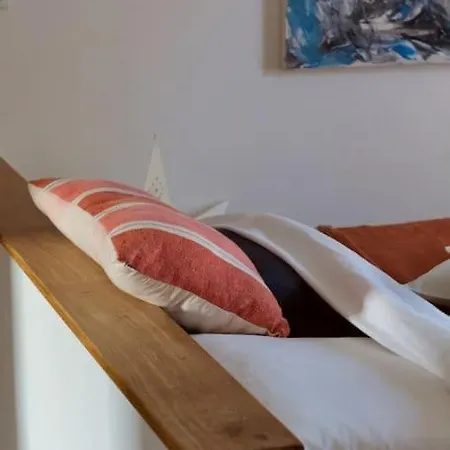 Villa Cap Brun: 3 Chambres + Studio, Piscine + Jacuzzi Toulon